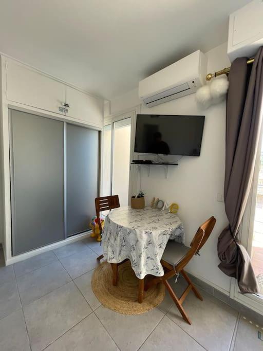 Le Provencal - Hyper Centre - Clim - Terrasse Apartment Каси Екстериор снимка